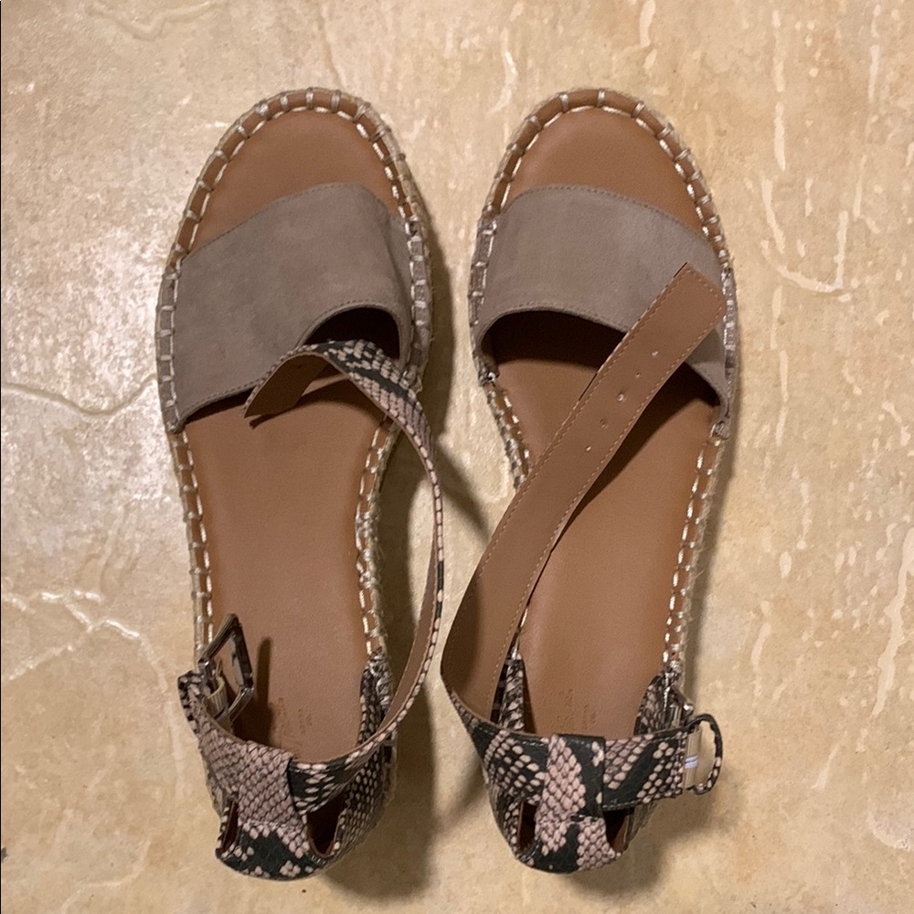 Universal Thread Tan and Gray Espadrilles with Braided Straps